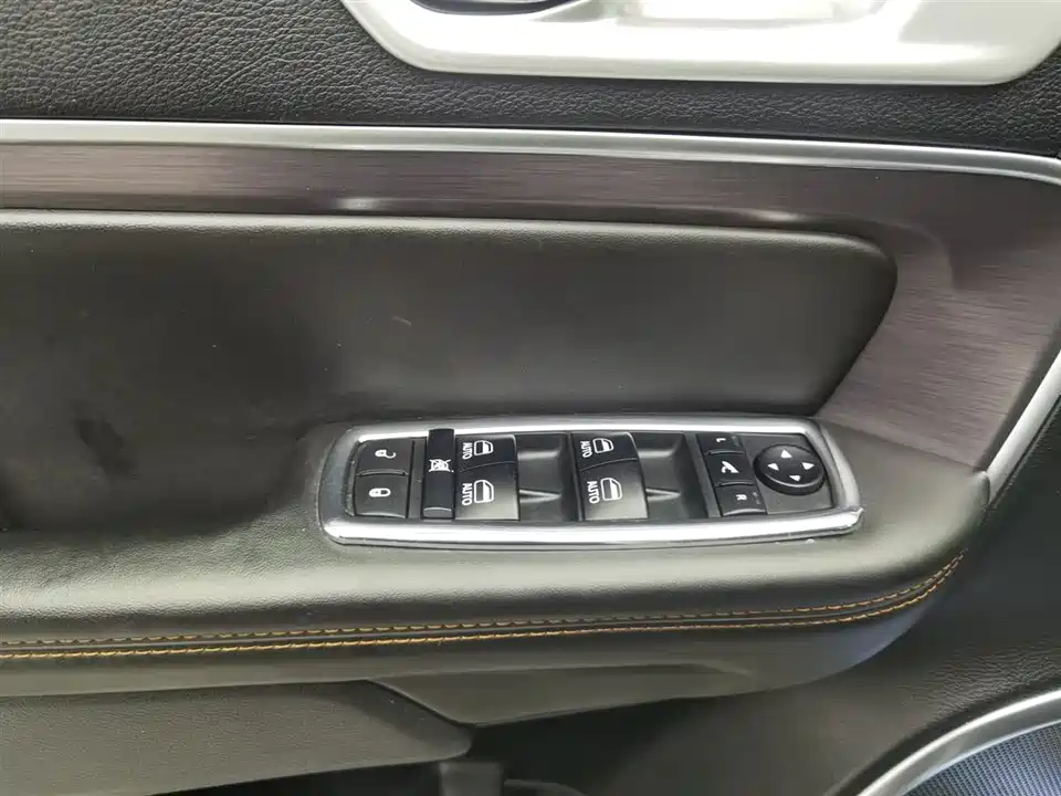 Jeep Grand Commander
