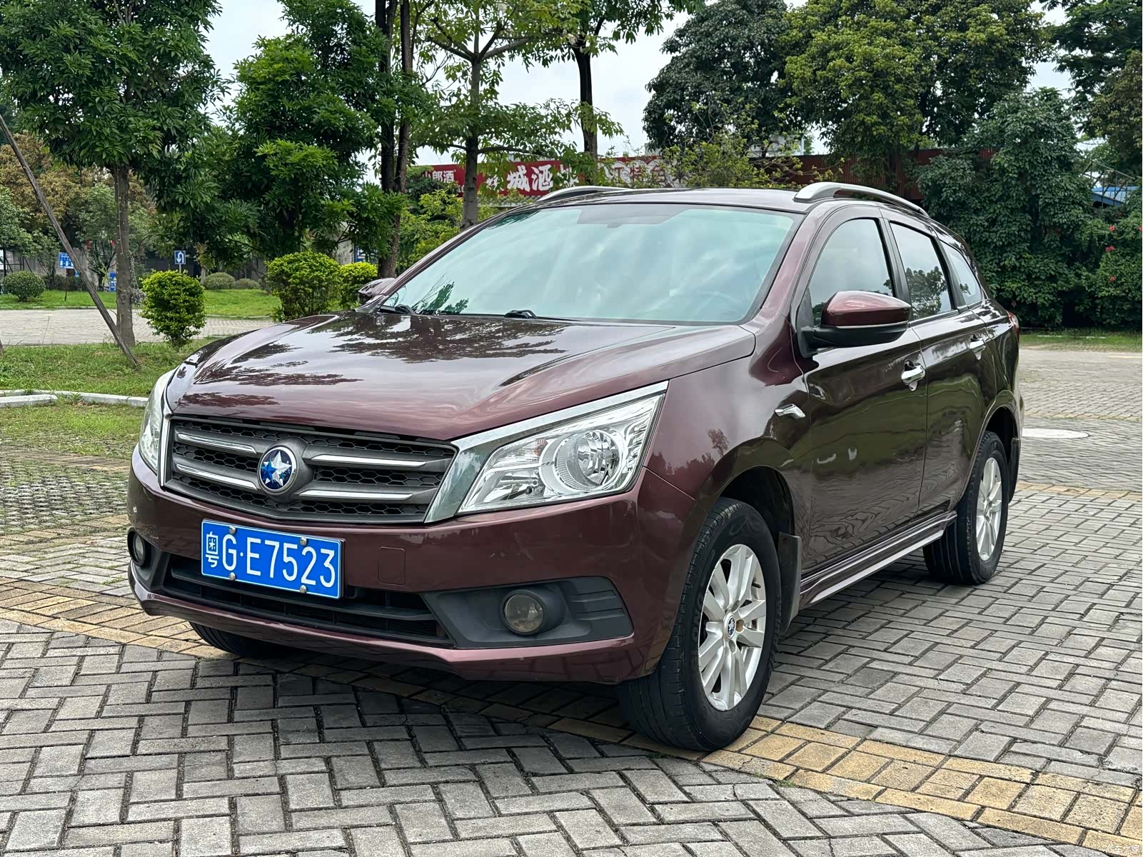 Nissan T70, 2015 1