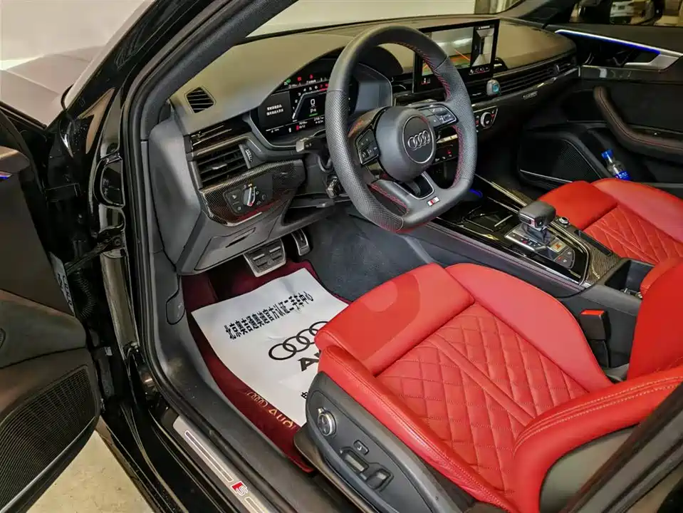 Audi S4 Audi S4