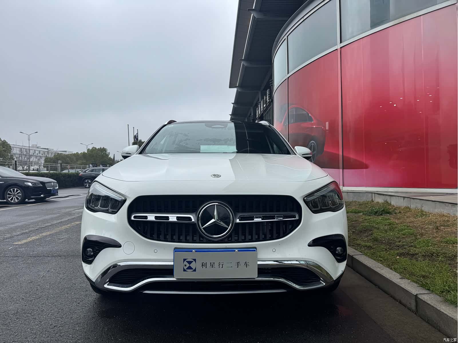Mercedes-Benz GLA, 2024 8