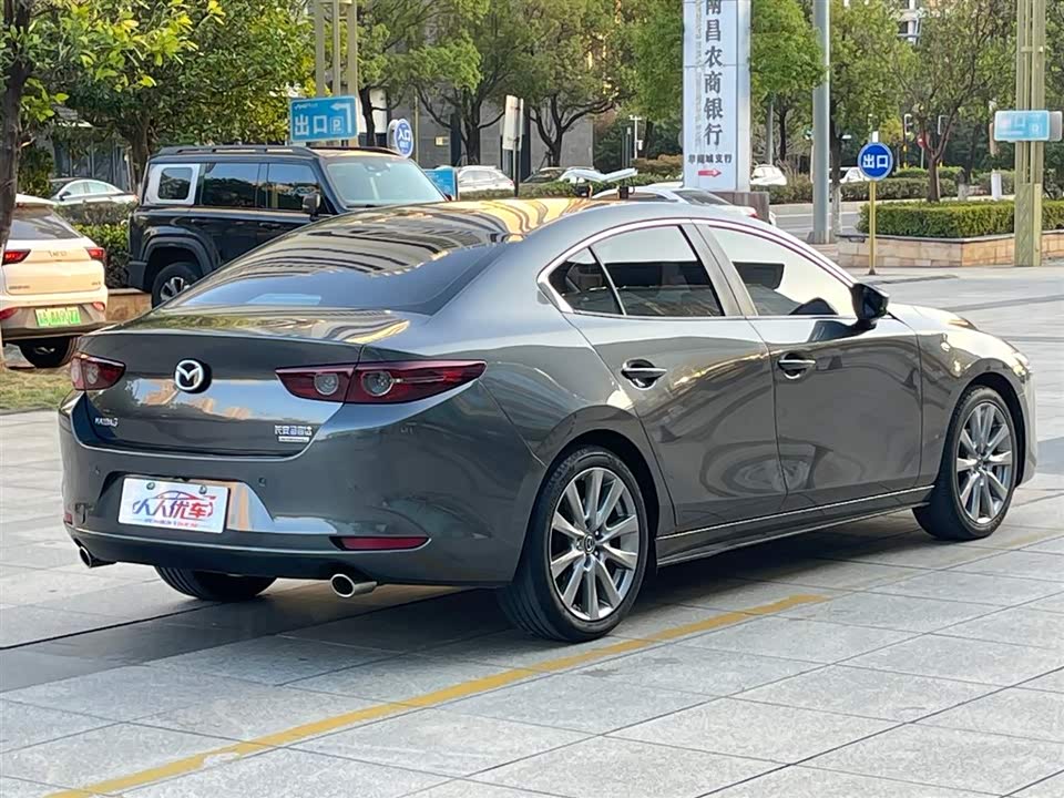 Mazda 3 Angkesaila