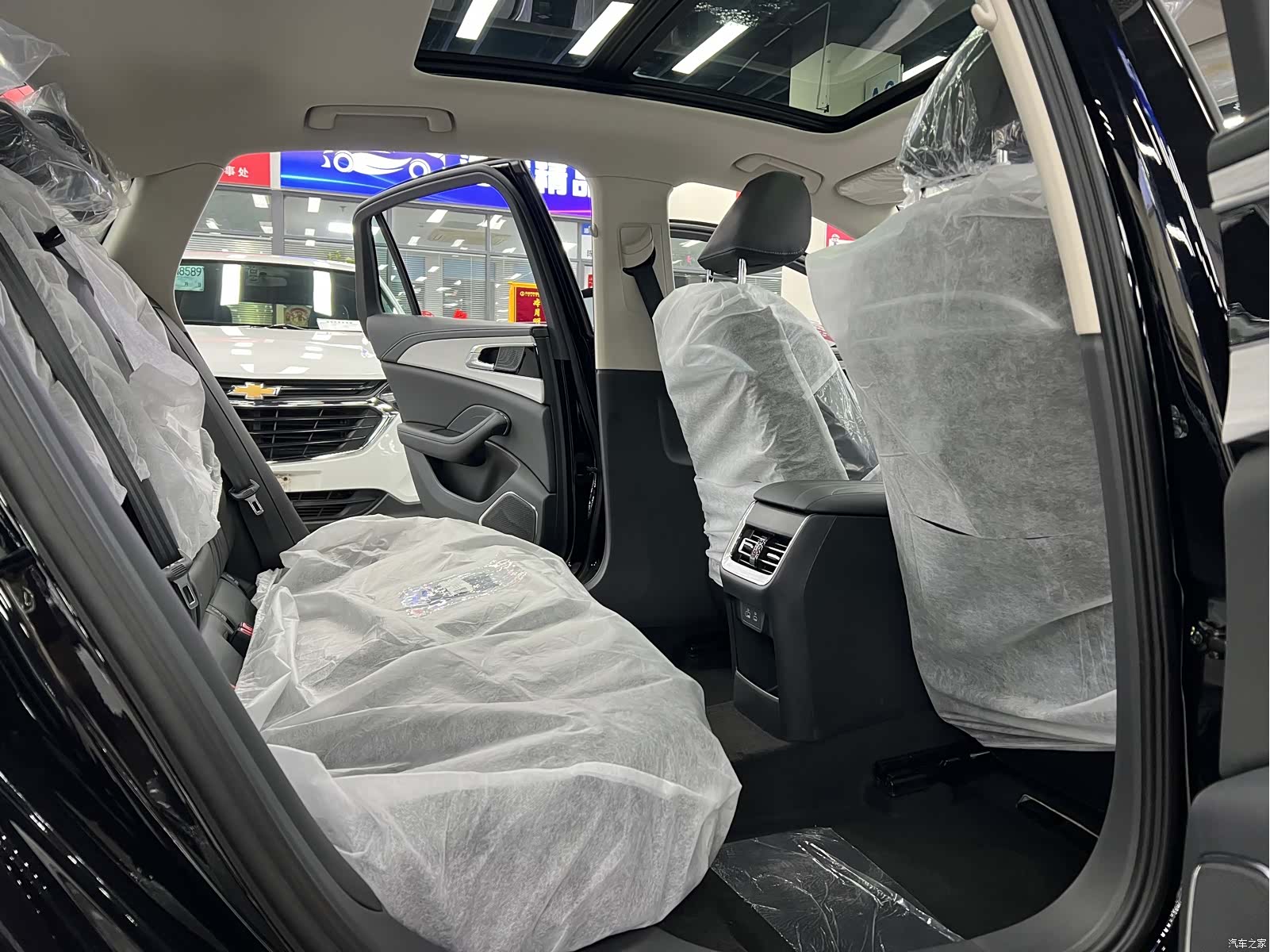 Hongqi H5, 2026 22