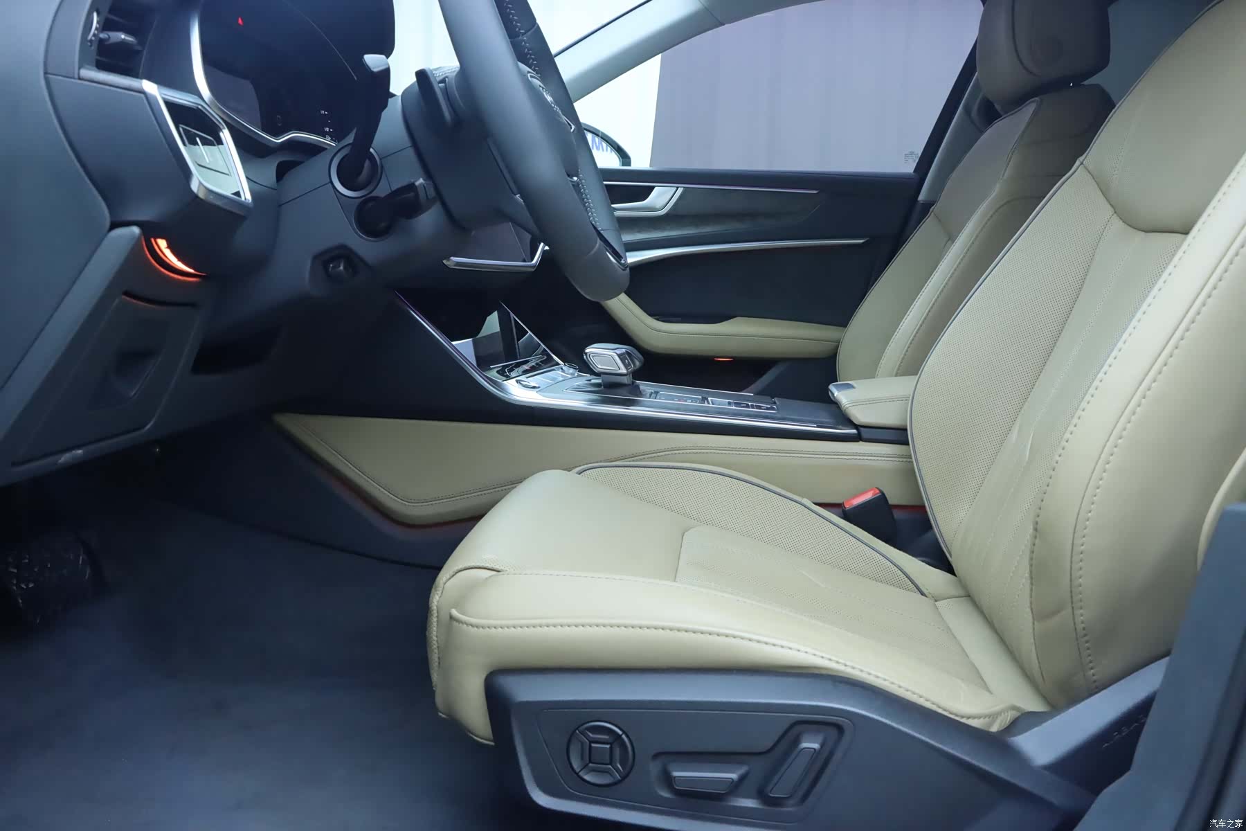 Audi A6L, 2021 все фото