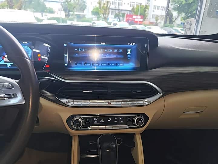 Bestune T77 2019 gai 230 TID АКПП Люкс guo V