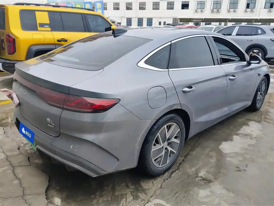 BYD Qin L