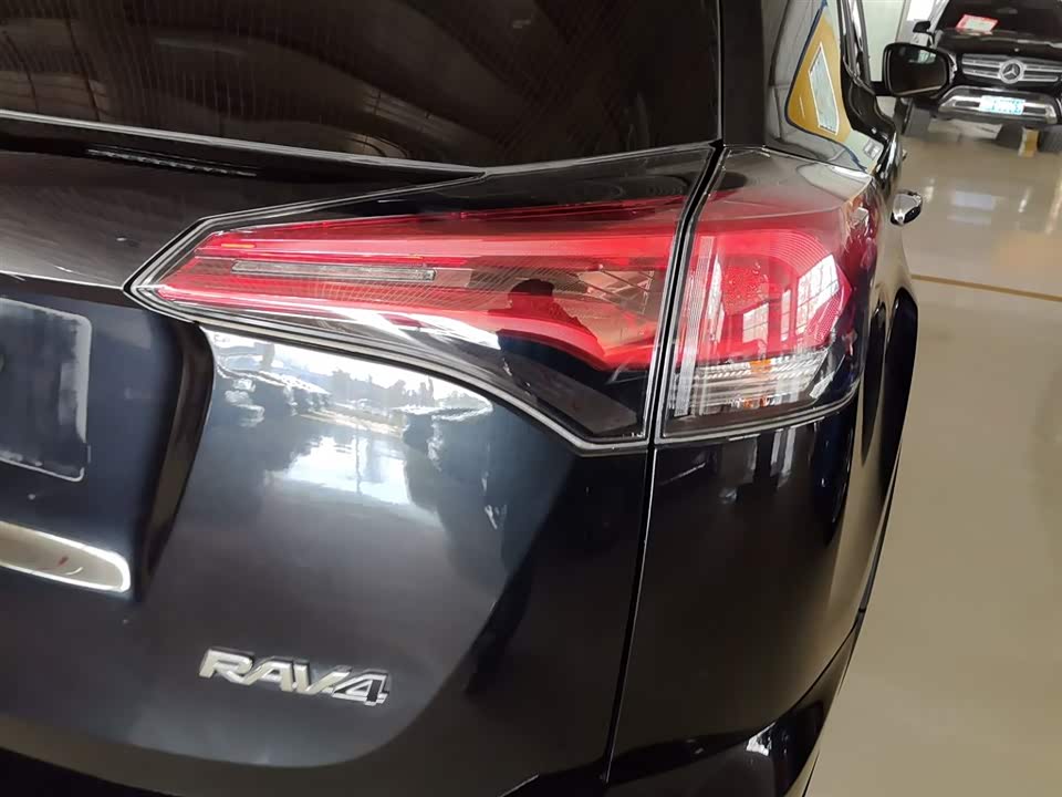 Toyota RAV4 Rongfang