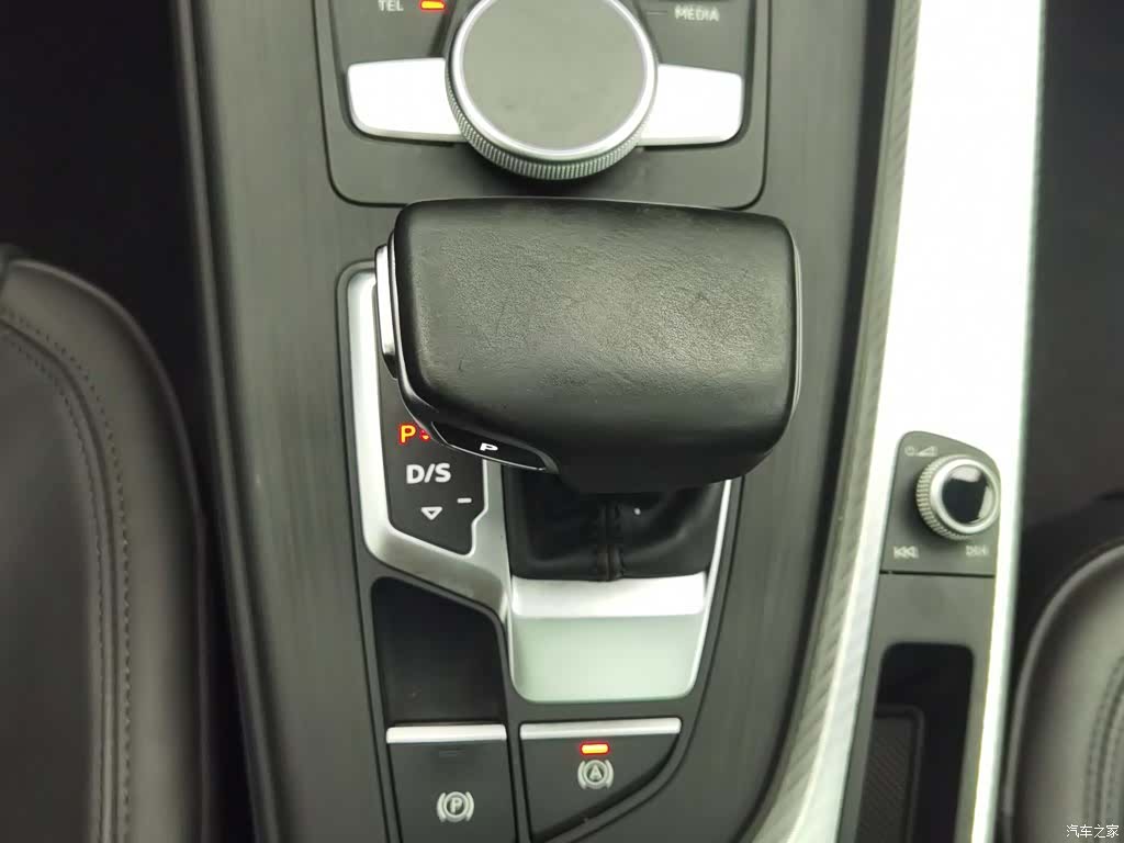 Audi A4L, 2017 13