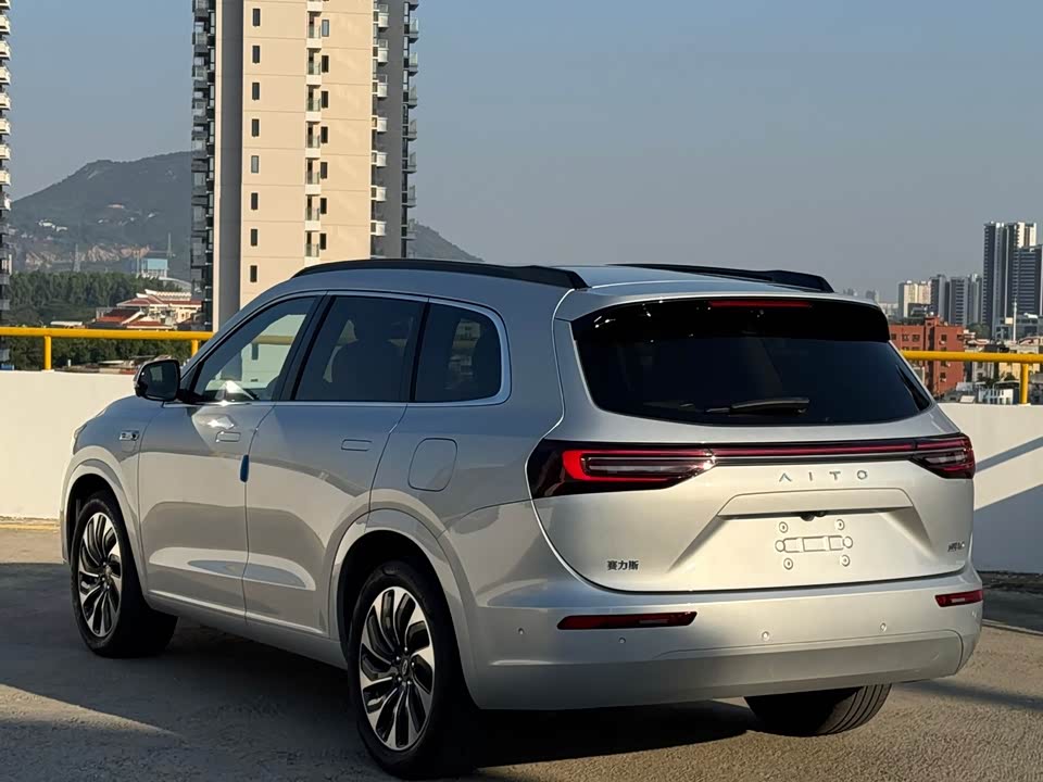 AITO Ask the world M7