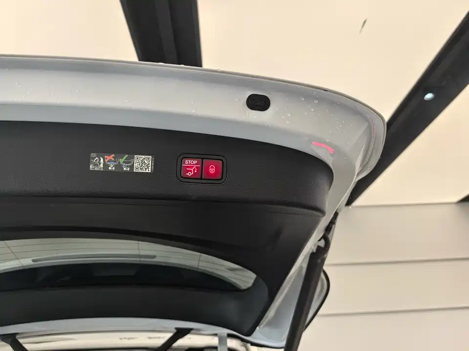 Mercedes-Benz GLC Mercedes-Benz GLC