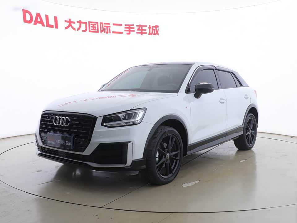 Audi Q2L