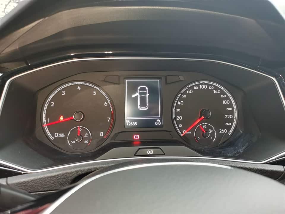 Volkswagen T-ROC exploring Songs