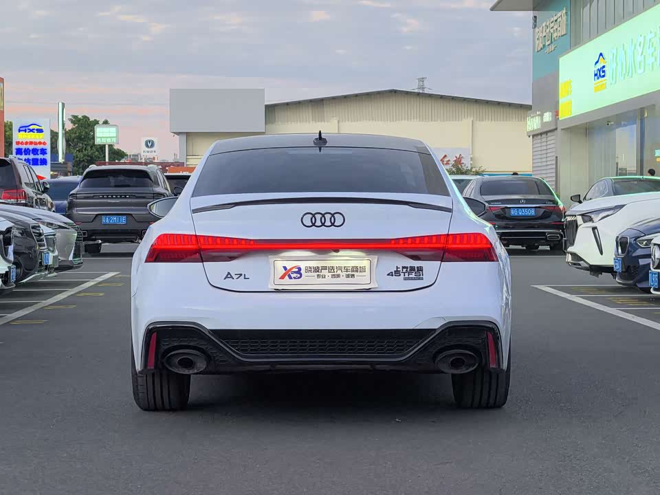Audi A7L