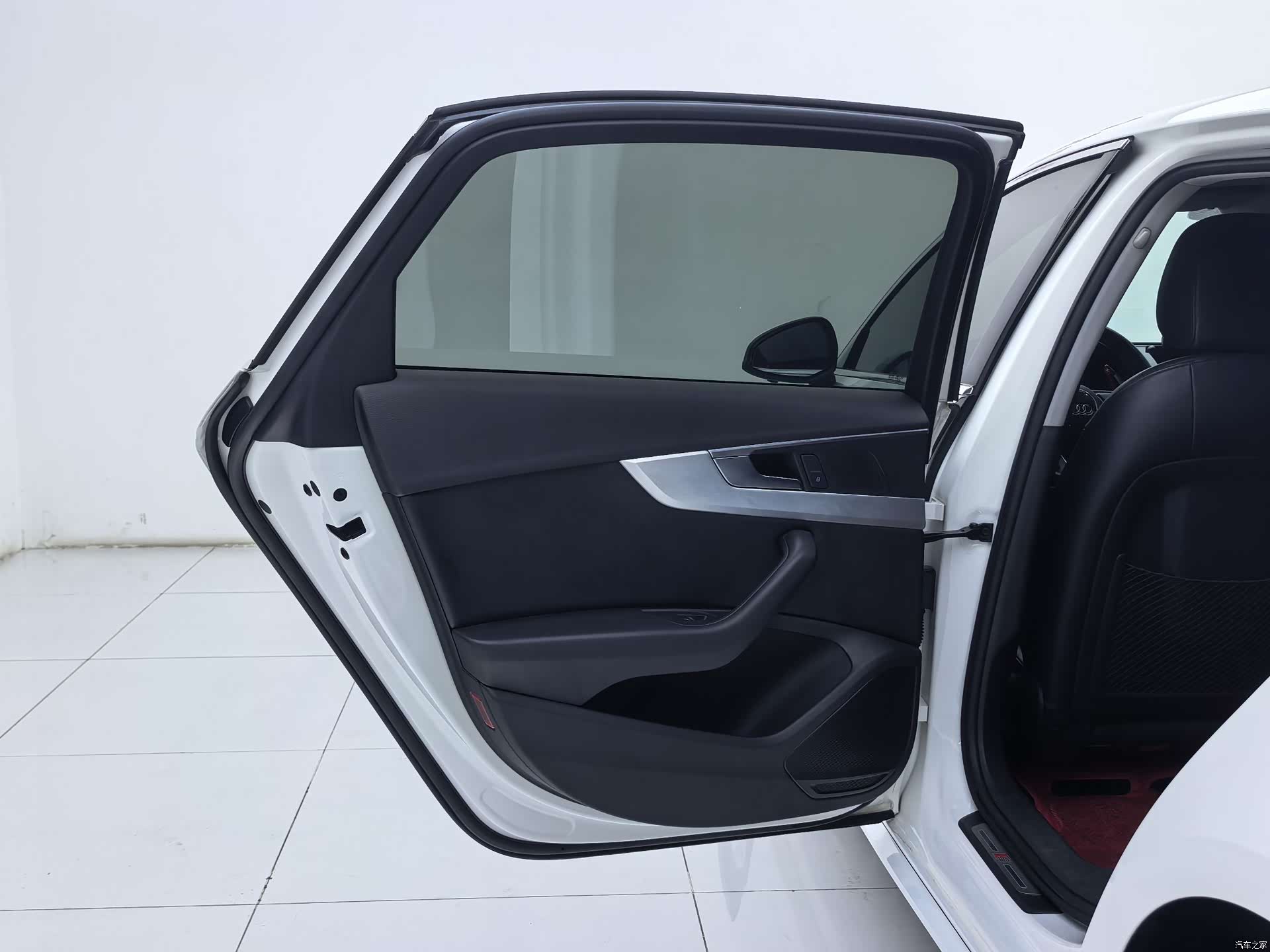 Audi A4L, 2020 22