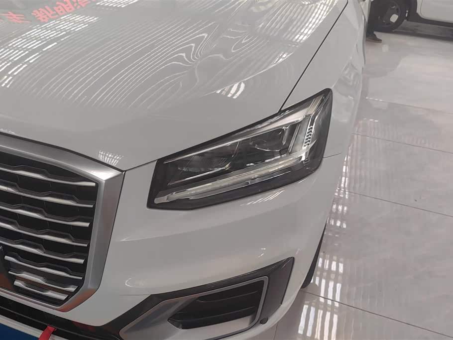 Audi Q2L Audi Q2L
