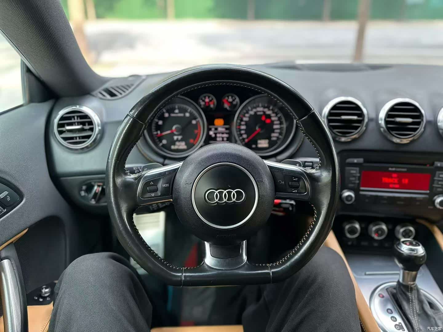 Audi TT, 2012 3