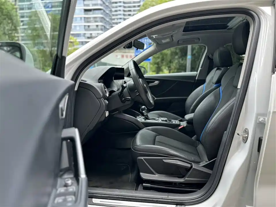 Audi Q2L Audi Q2L