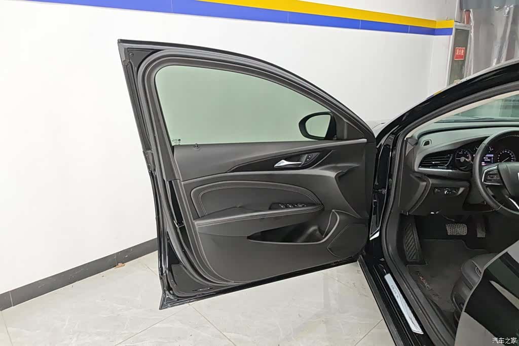 Buick Regal, 2025 7