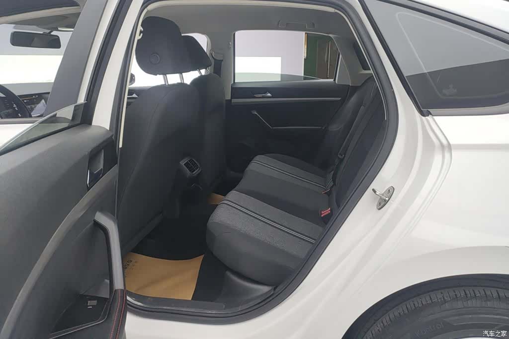 Volkswagen Lavida, 2022 11