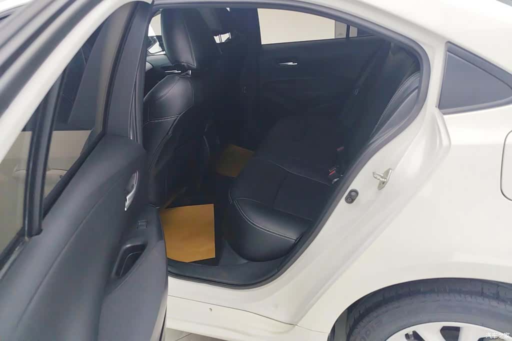 Toyota Corolla, 2021 11