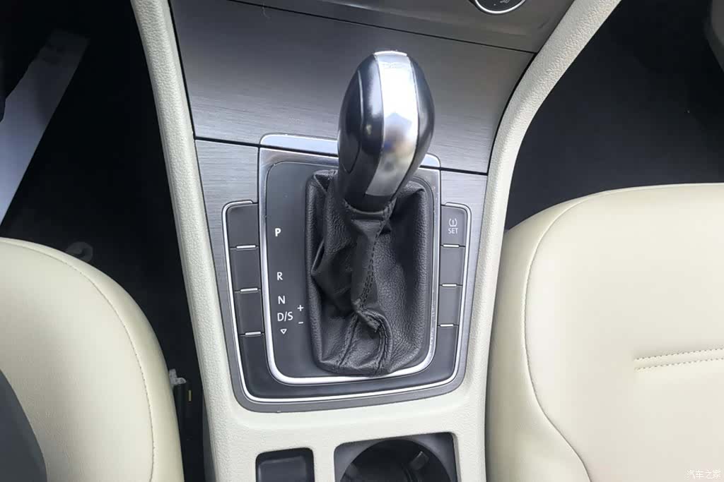 Volkswagen Golf, 2014 15