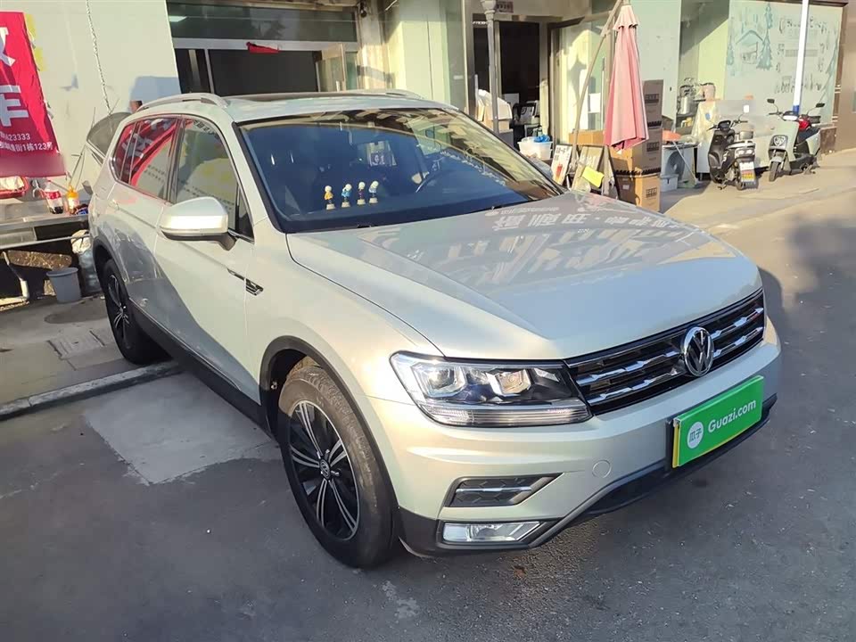 Volkswagen Tiguan L