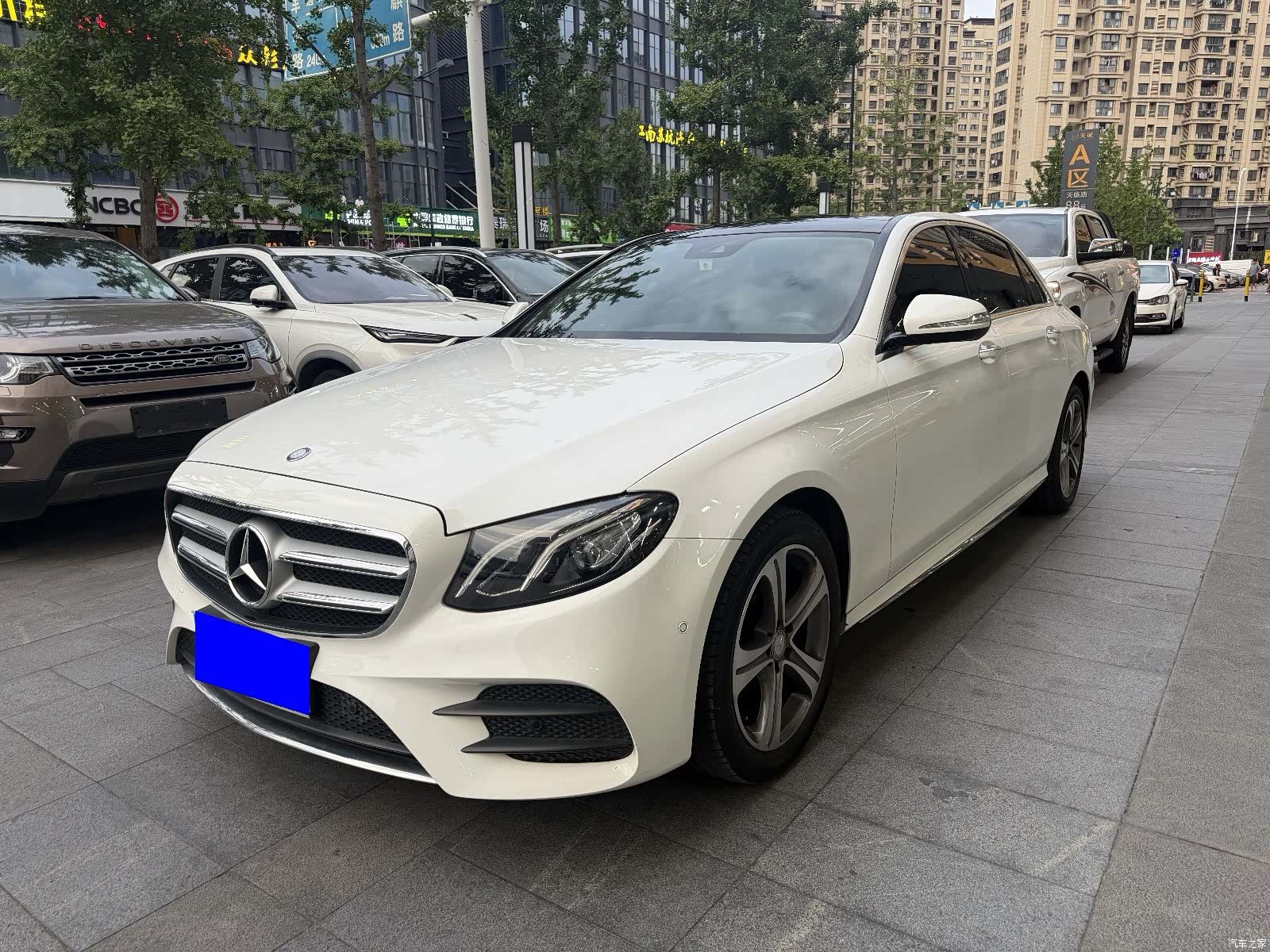 Mercedes-Benz E-Class, 2016 1