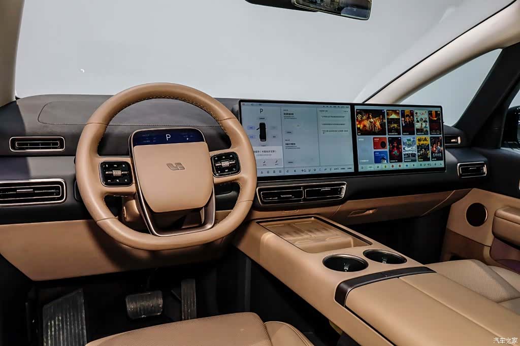 Li Auto MEGA, 2025 25