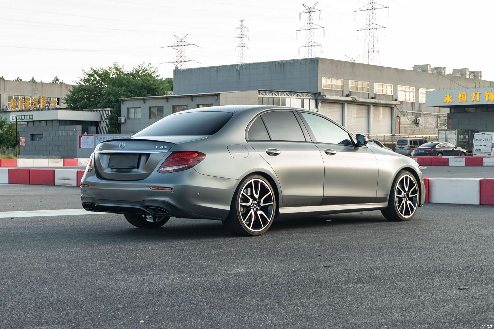Mercedes-Benz E-Class, 2018 10