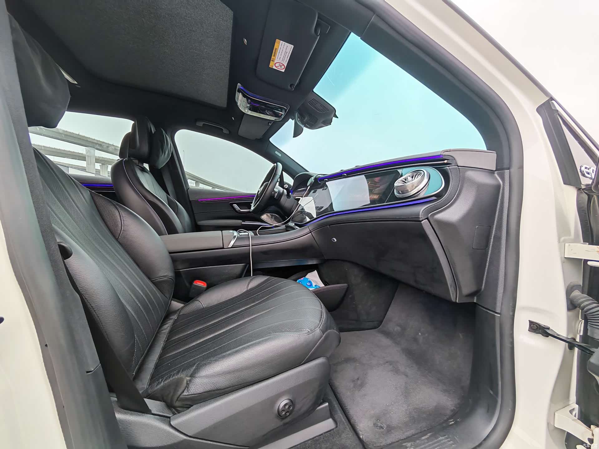 Mercedes-Benz EQS, 2023 7