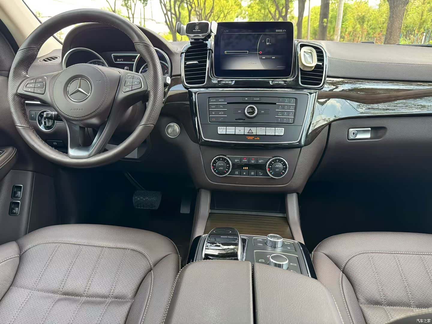 Mercedes-Benz GLS, 2018 8
