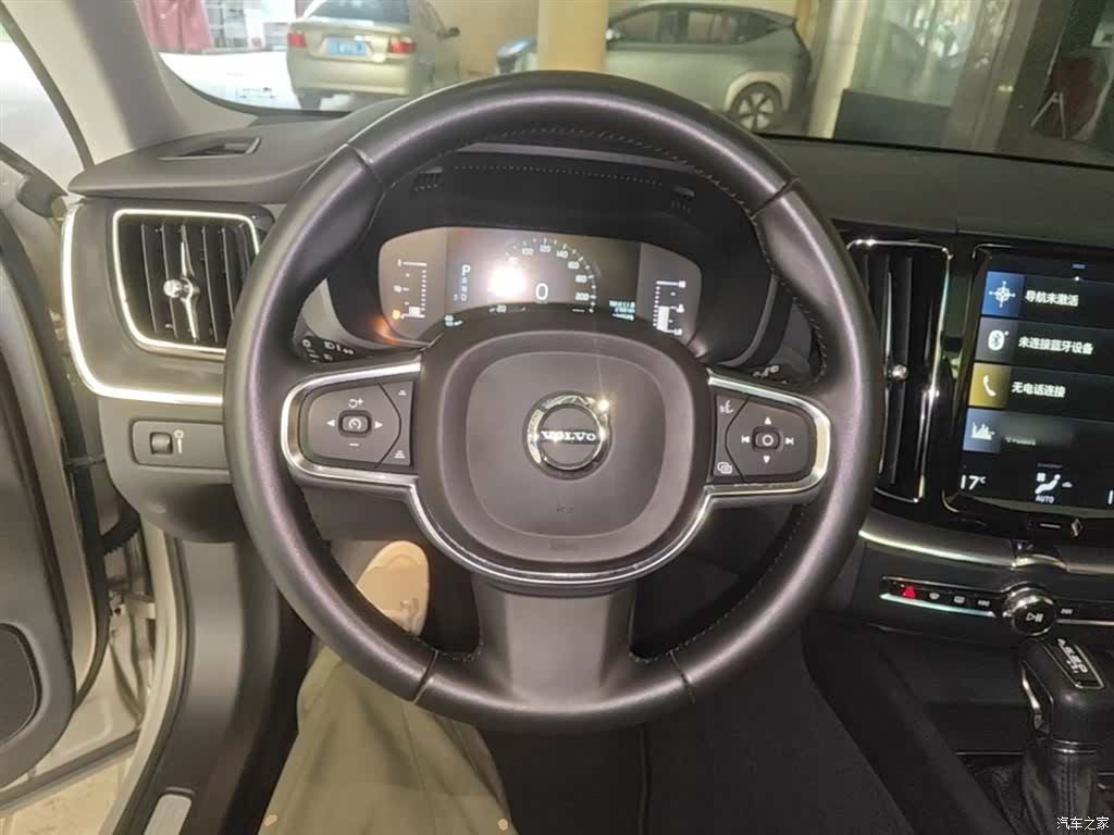 Volvo XC60, 2019 11
