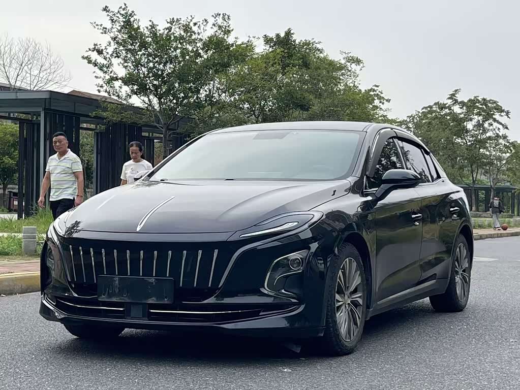 Hongqi E-QM5 2022 431km