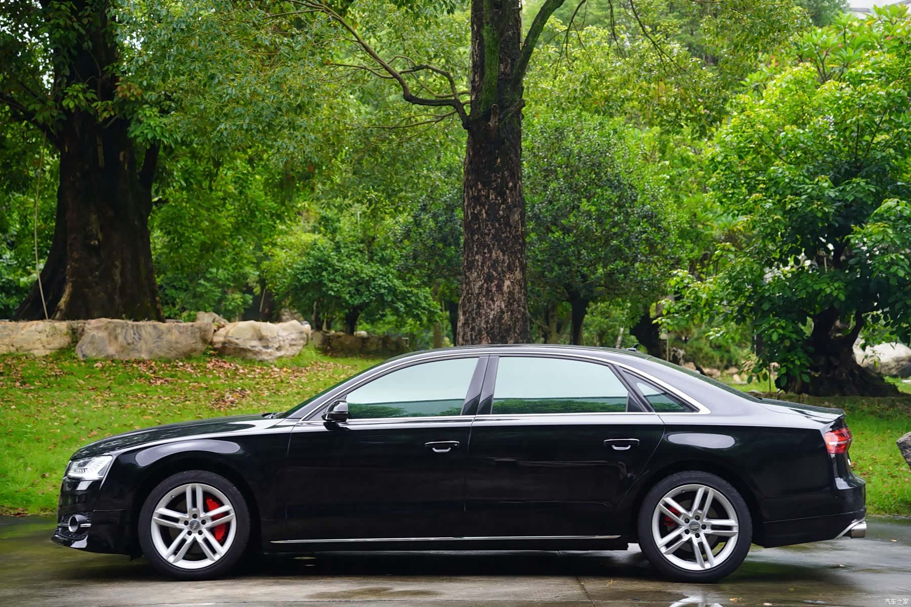 Audi A8L, 2011 13