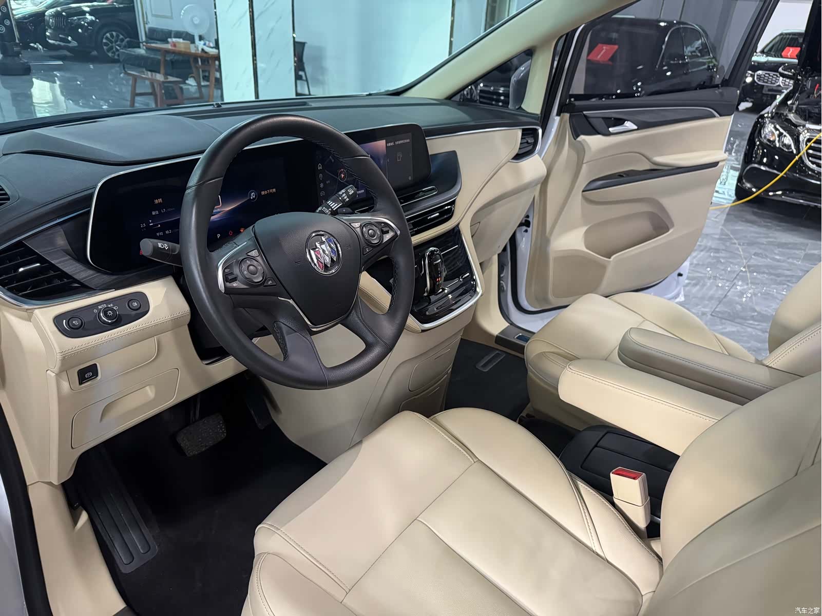 Buick GL8, 2024 4