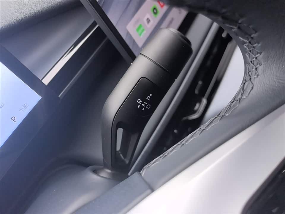 Geely Galaxy Galaxy E5