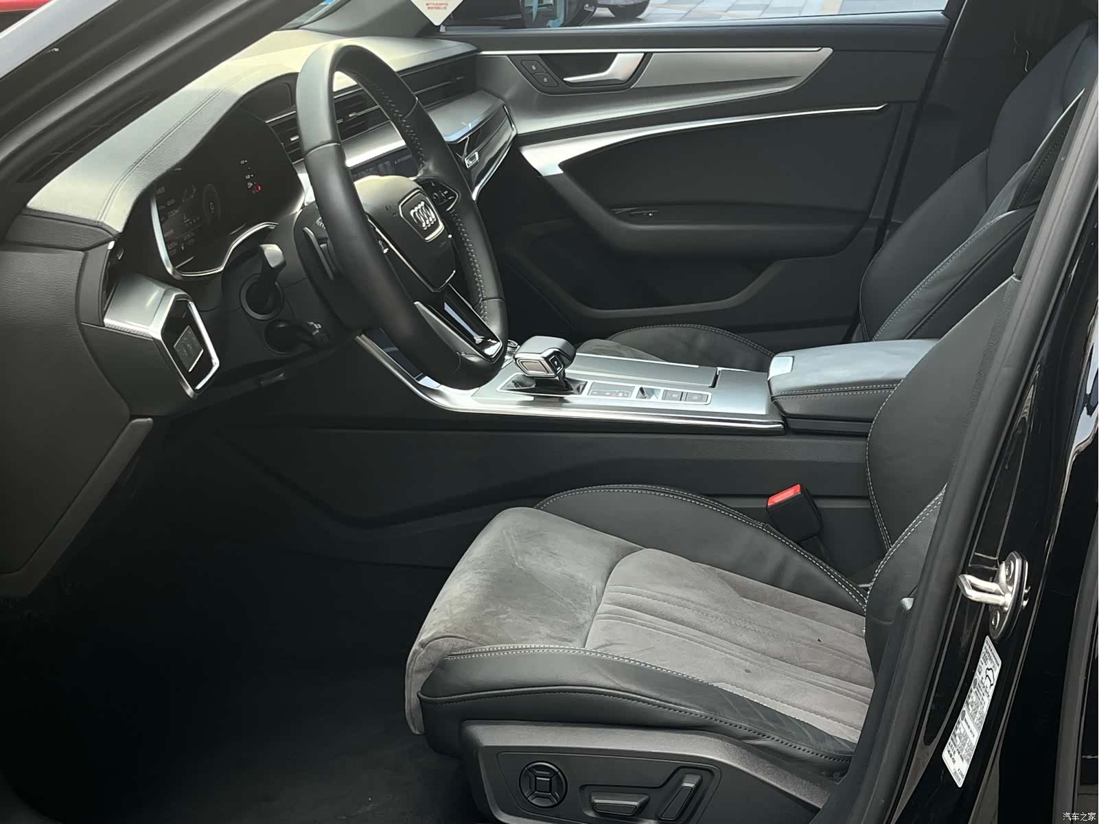 Audi A6L, 2020 12