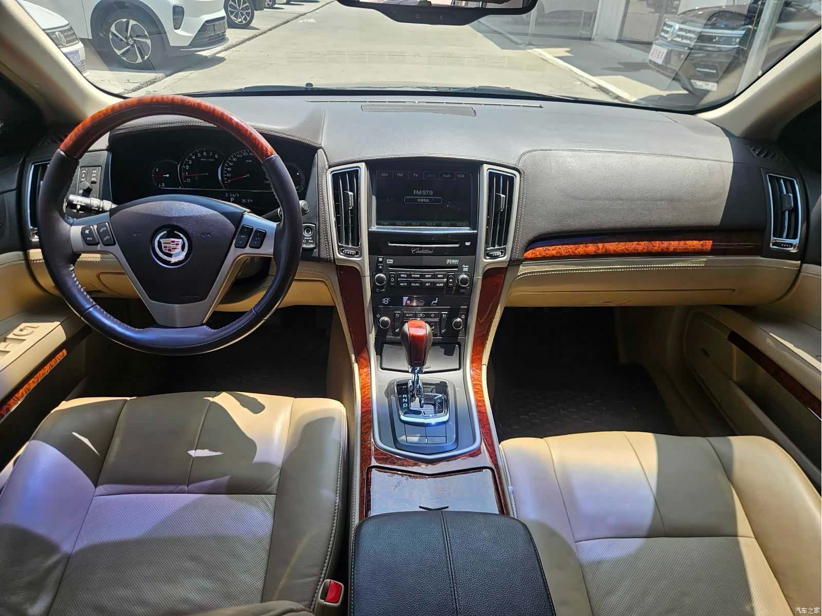 Cadillac SLS, 2008 13