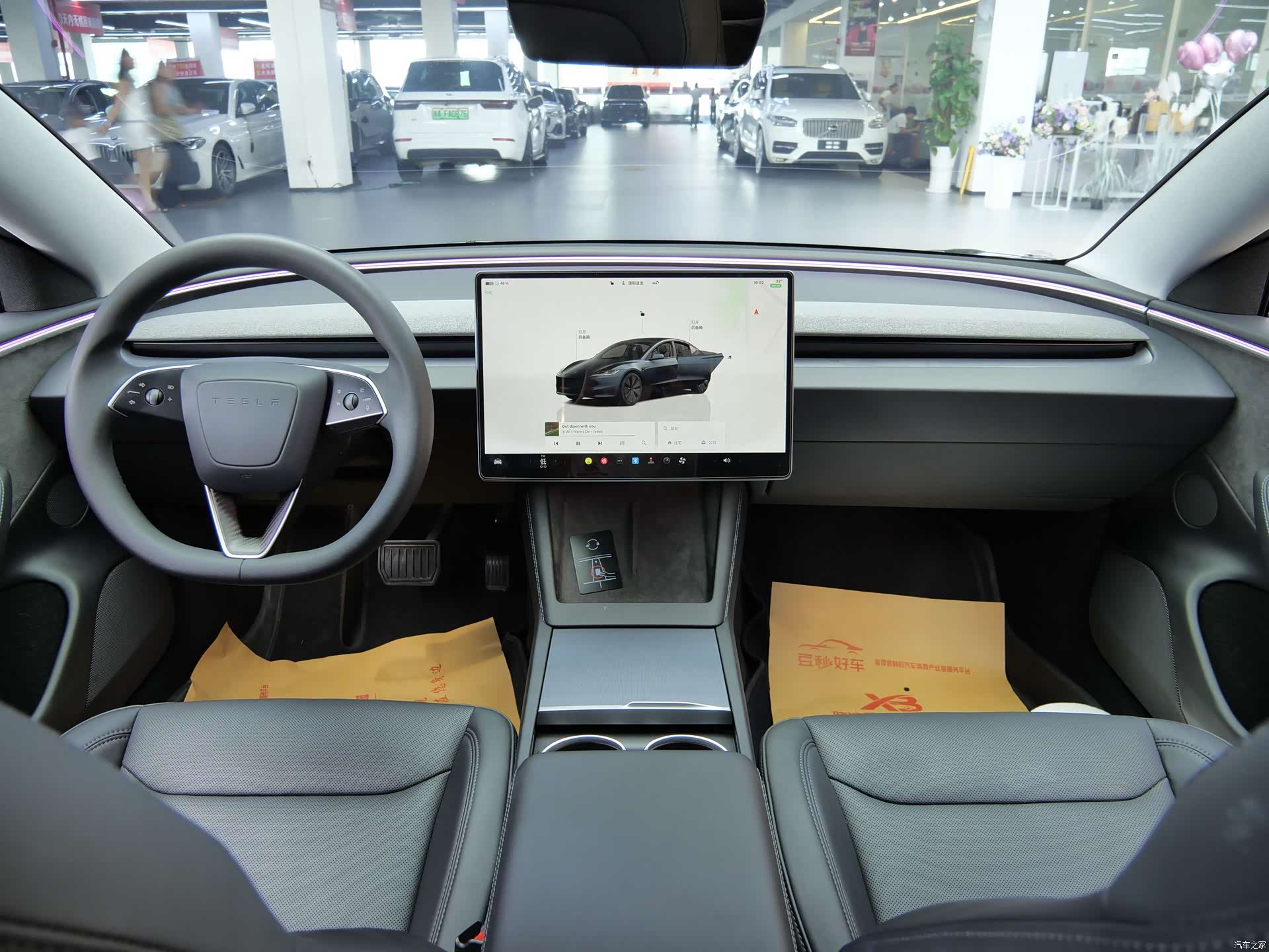 Tesla Model 3, 2024 18