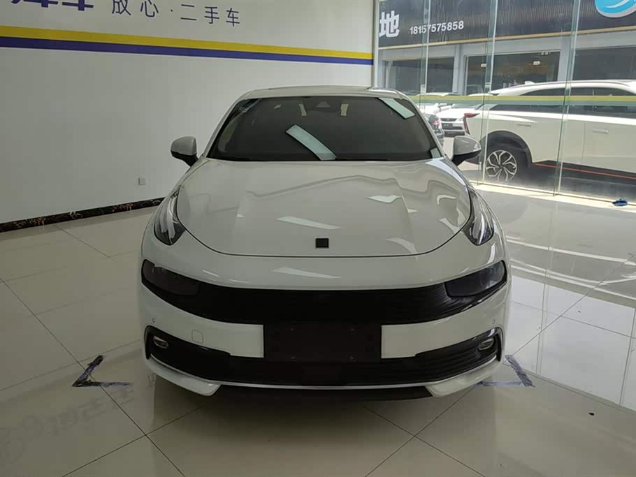 Lynk & Co 03 Lynk & Co 03