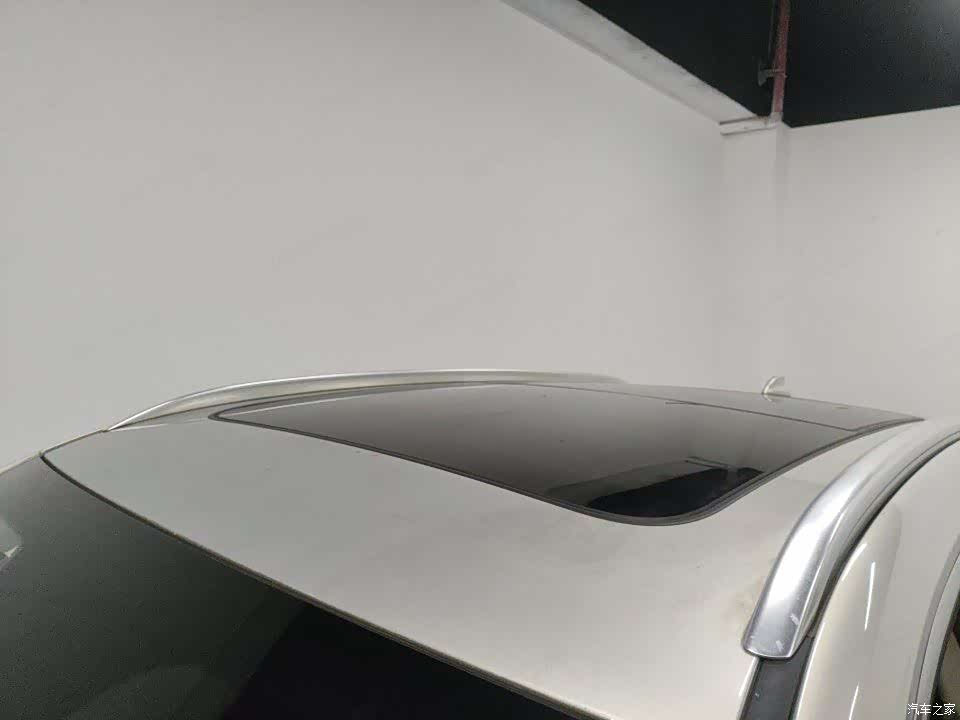 Hongqi HS5, 2023 2