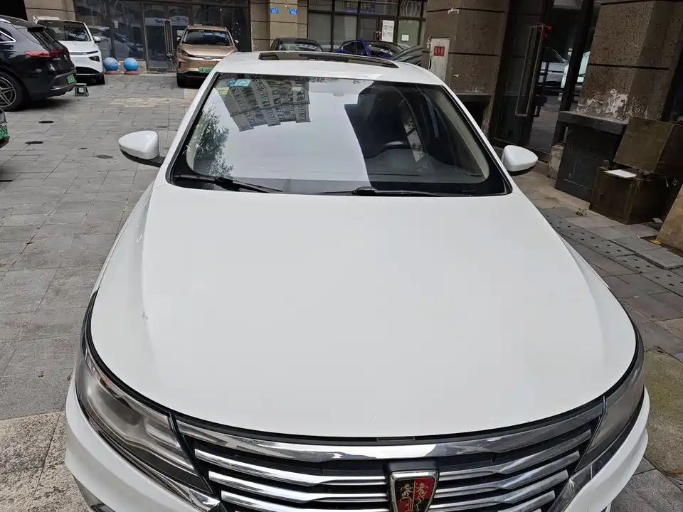 Roewe i6