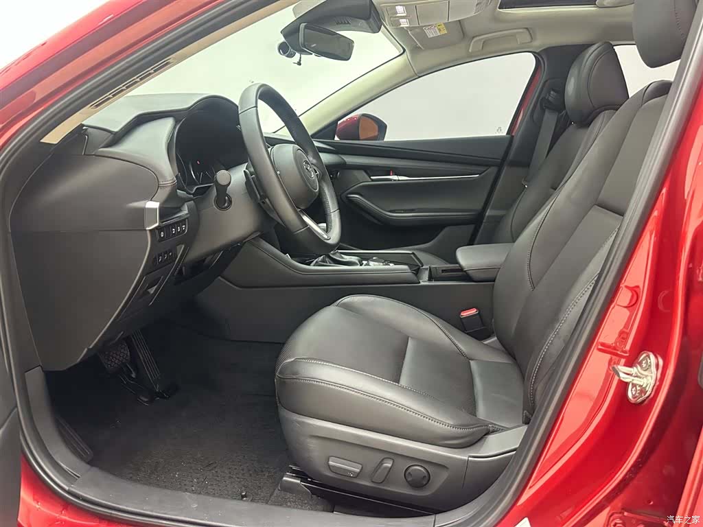 Mazda Mazda3, 2021 11