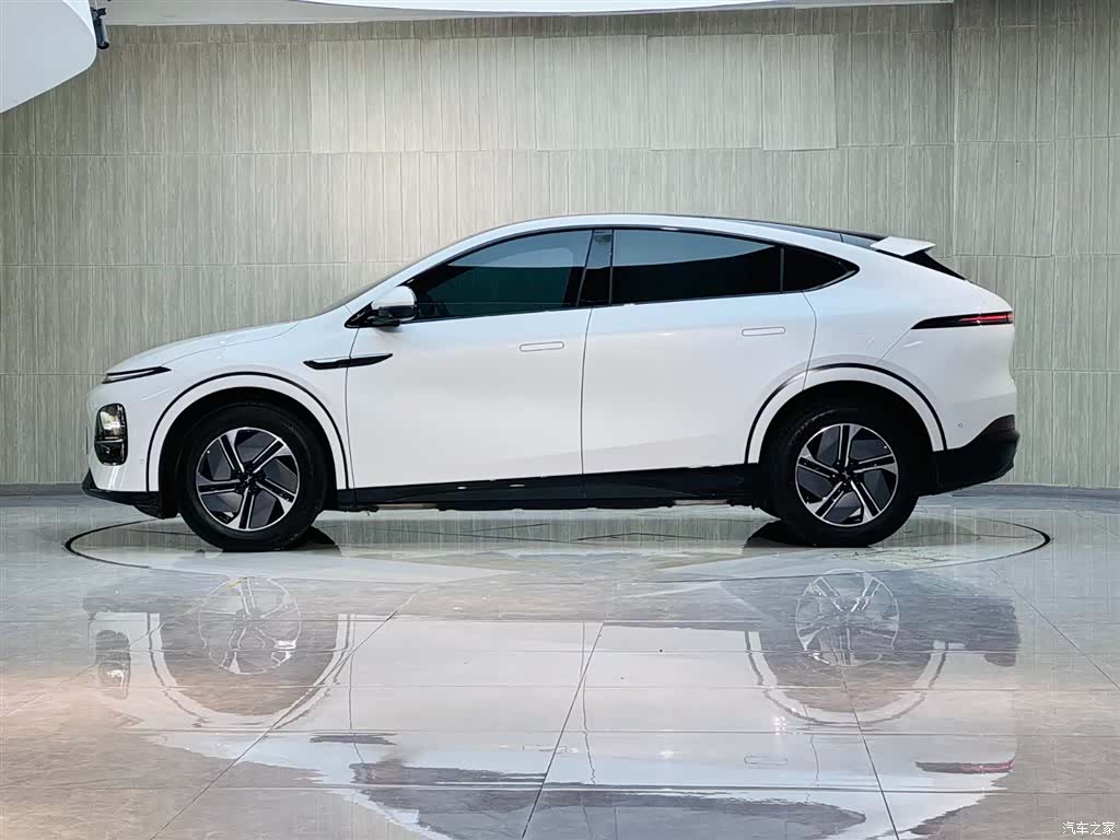 Xpeng G6, 2023 4