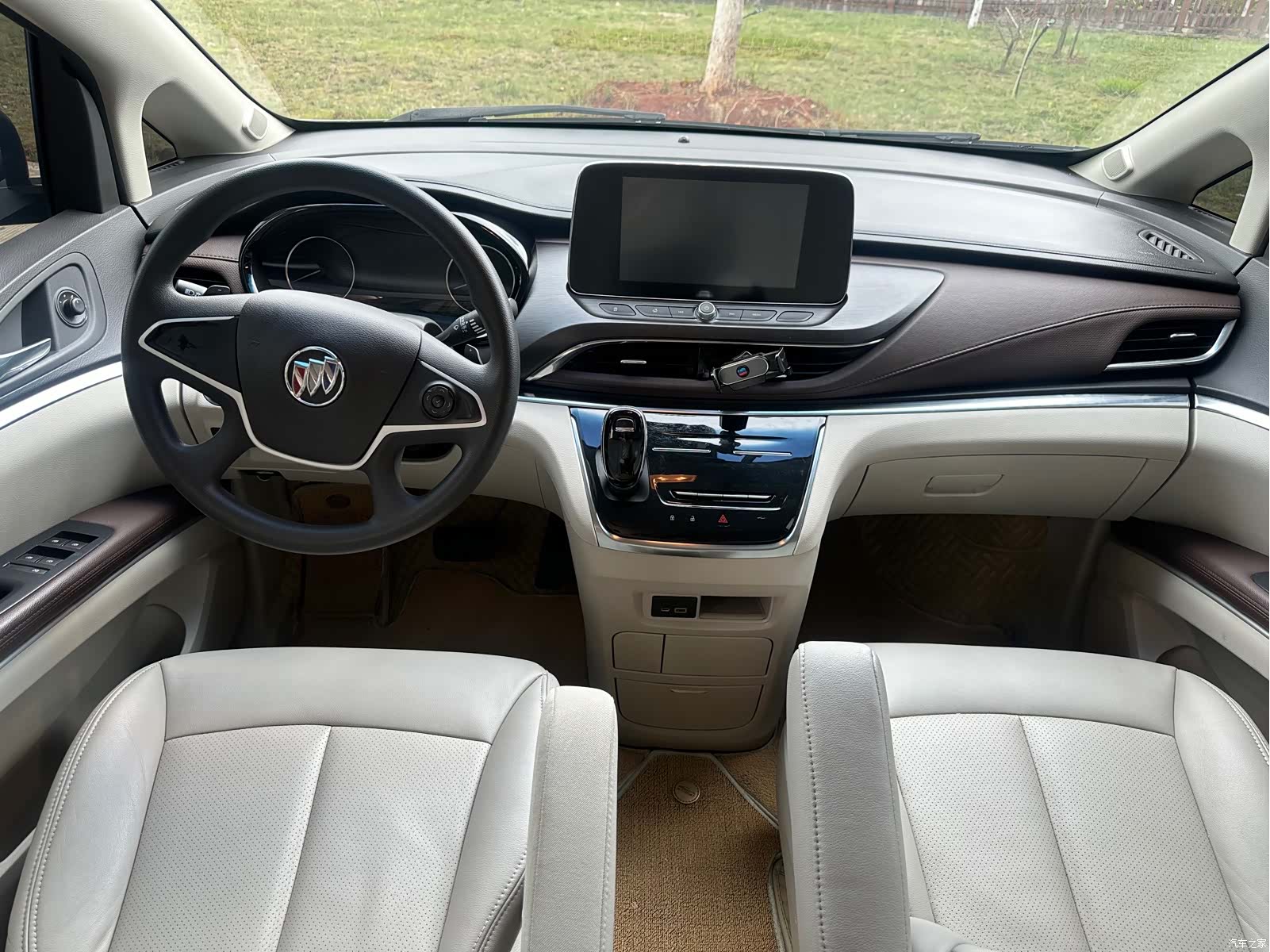 Buick GL8, 2021 все фото