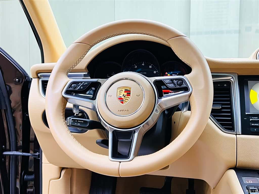 Porsche Macan, 2014 10