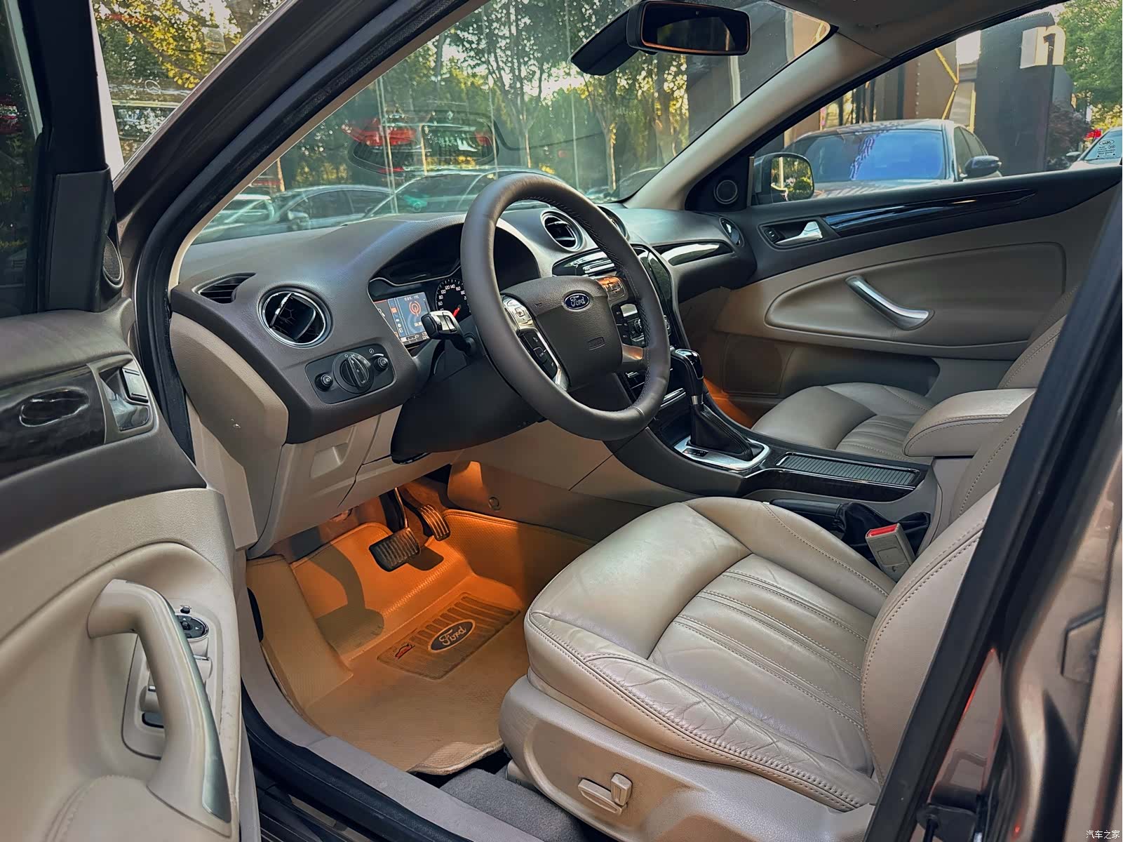 Ford Mondeo, 2012 12