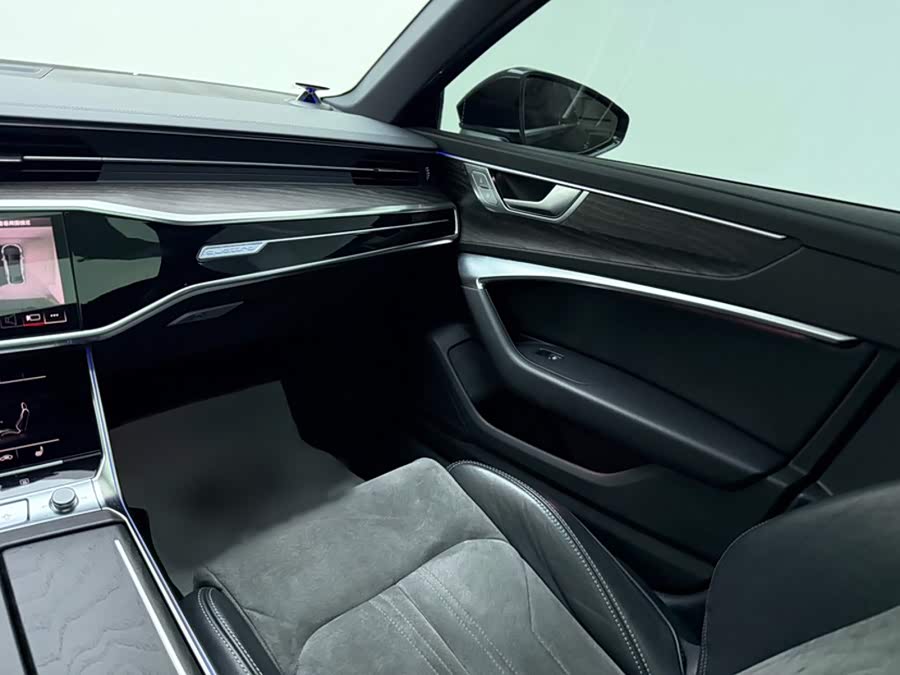 Audi A6L 2023, фото 21