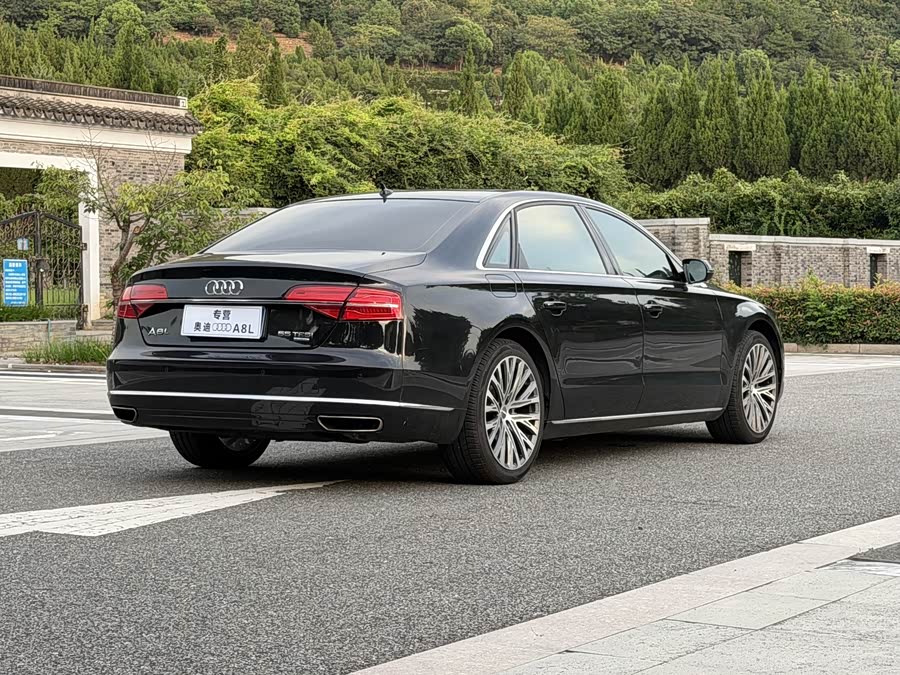 Audi A8 2014, фото 4