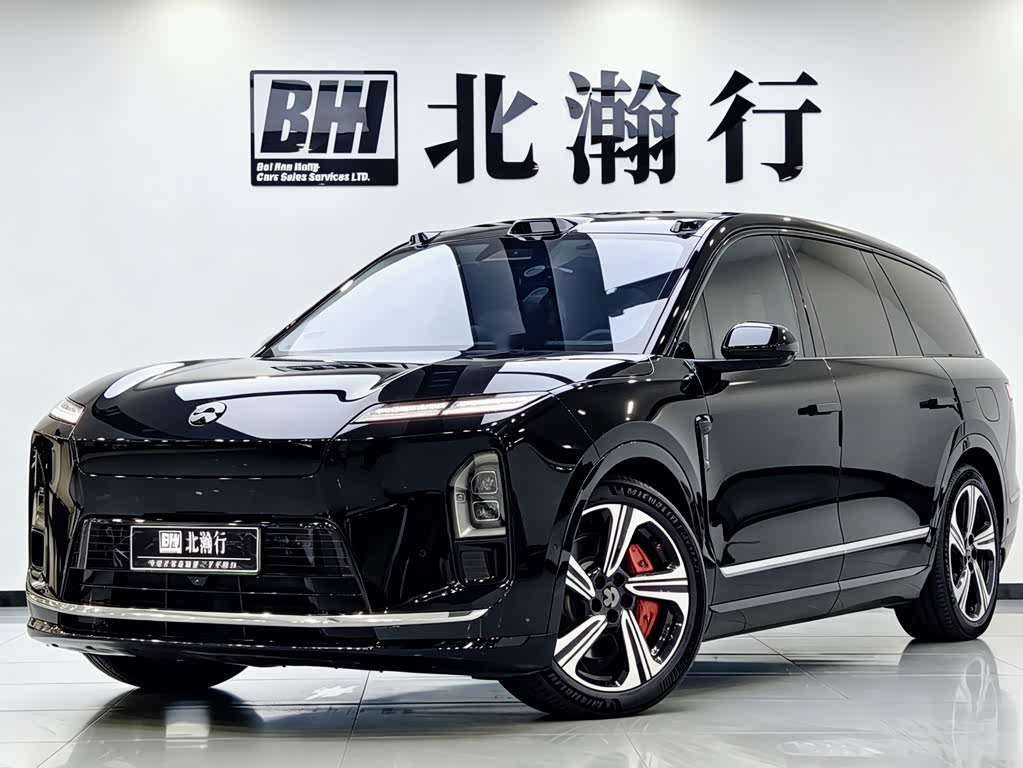 NIO ES8