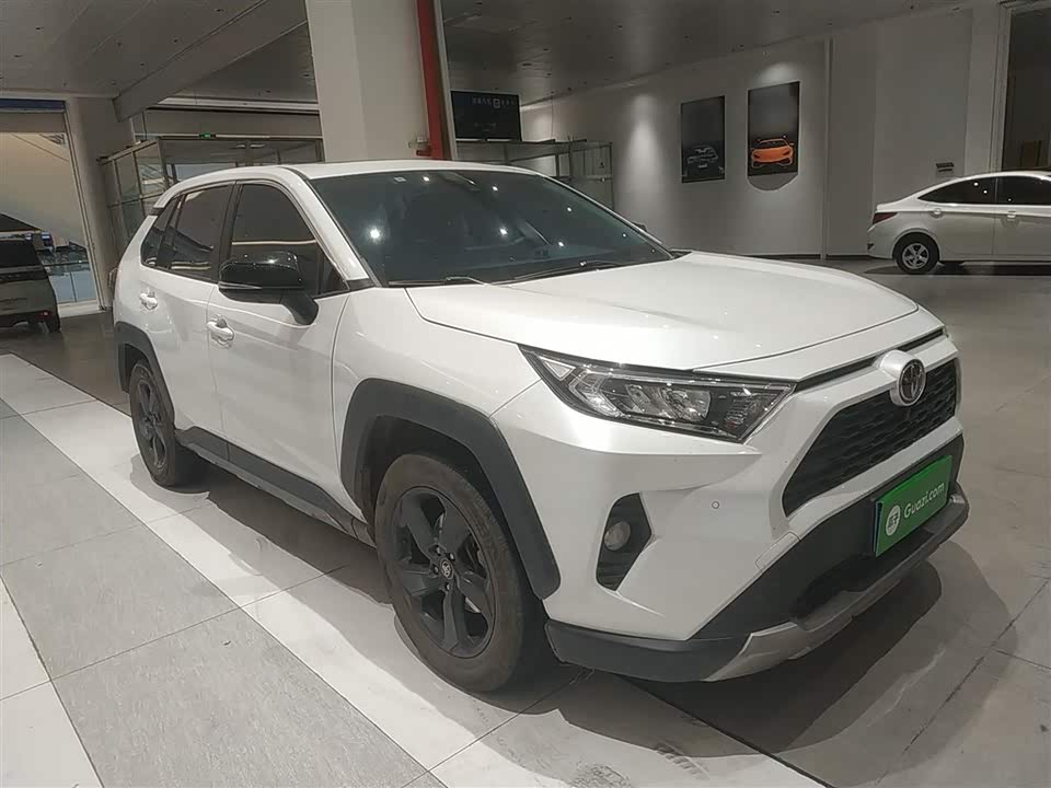 Toyota RAV4 Rongfang
